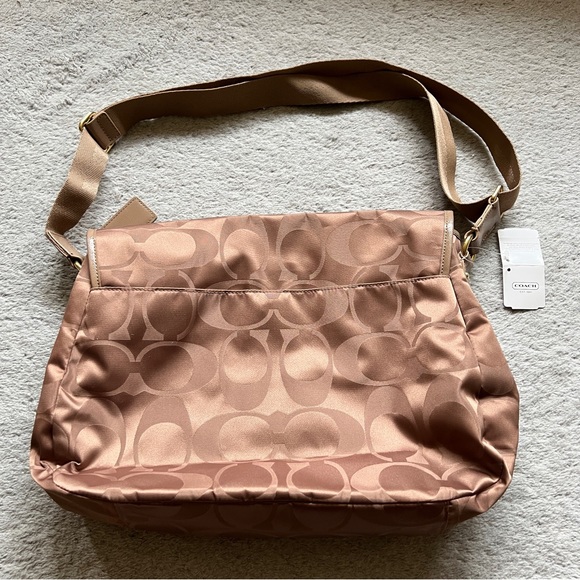 Coach Vintage Signature Nylon Messenger bag - Picture 2 of 8